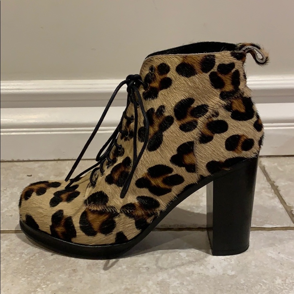 🆕 Intentionally Calf Hair Cheetah Booties